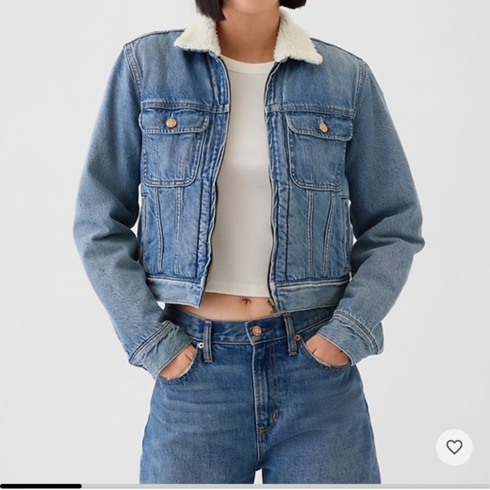 NWT GAP Jean Jacket with Sherpa Lined and Cropped Fit XL